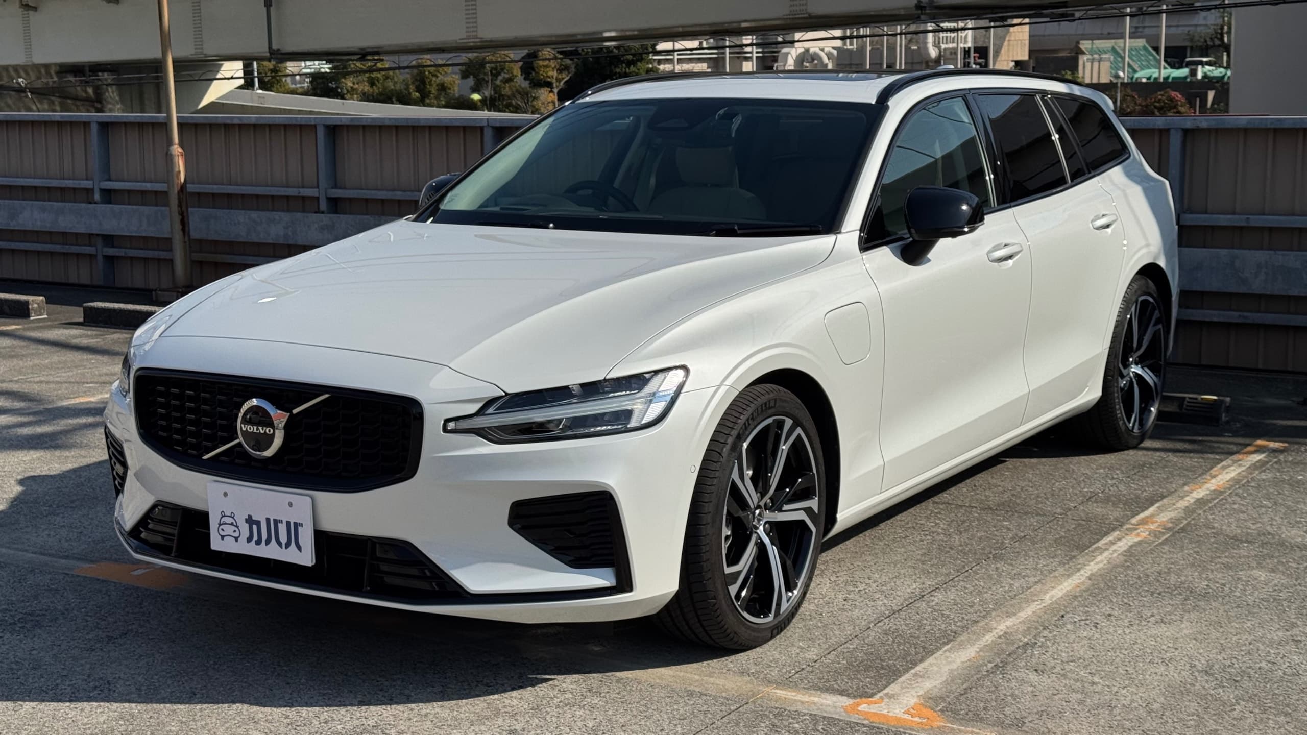 リチャージ アルティメット T6 AWD プラグインハイブリッド