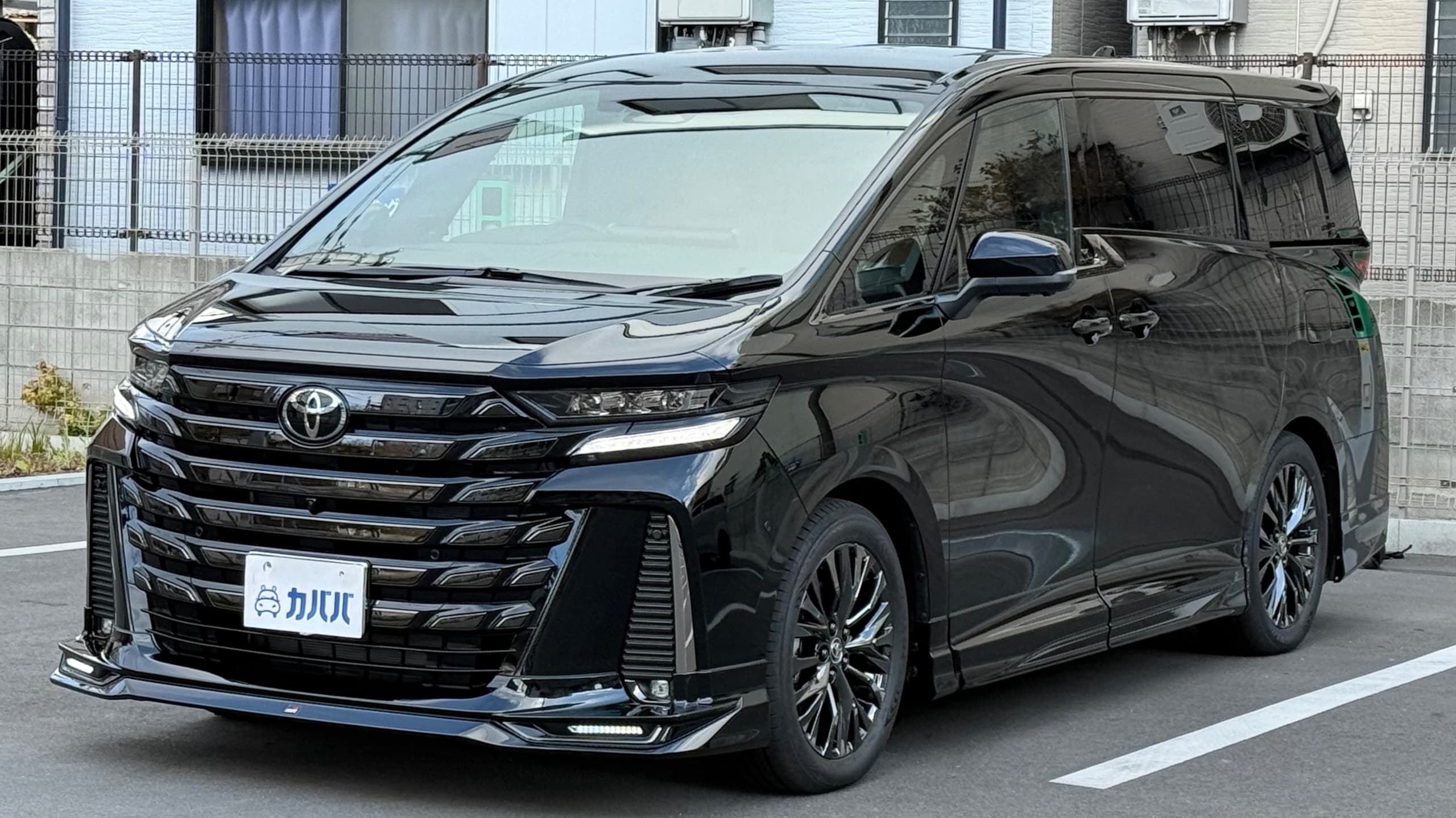 ハイブリッド Zプレミア 4WD