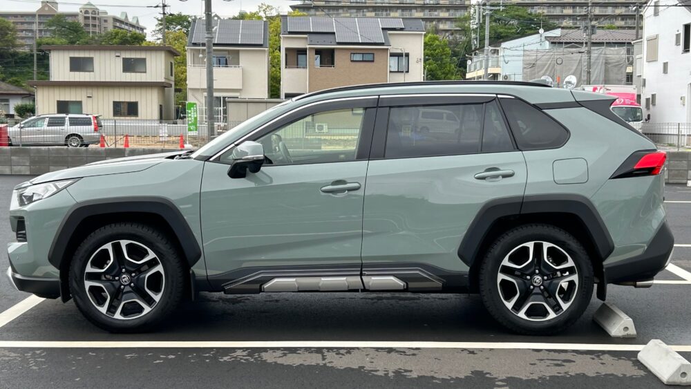 RAV4