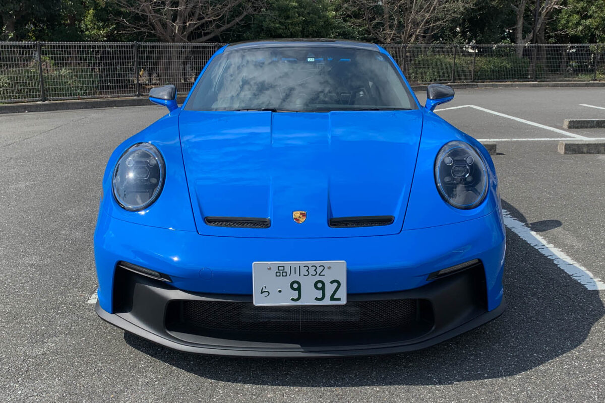 911