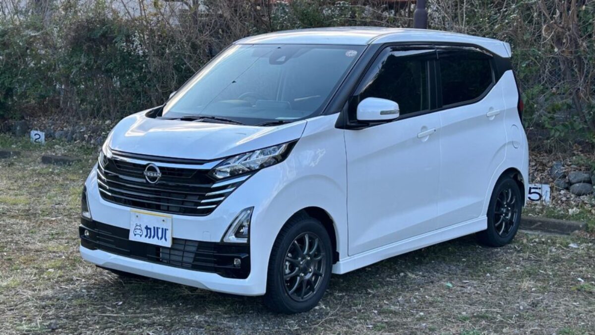 デイズの燃費はどれくらい？カタログ燃費・燃費性能やライバル車との