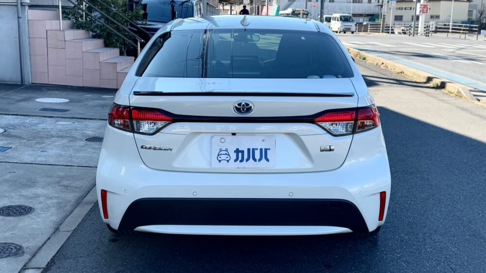 カローラセダン