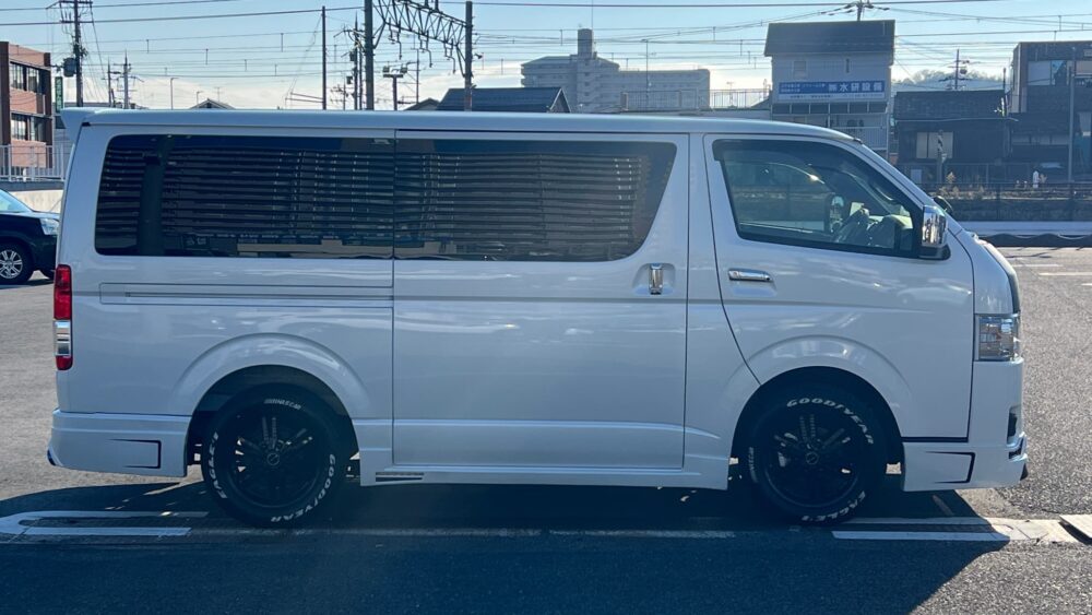ハイエース