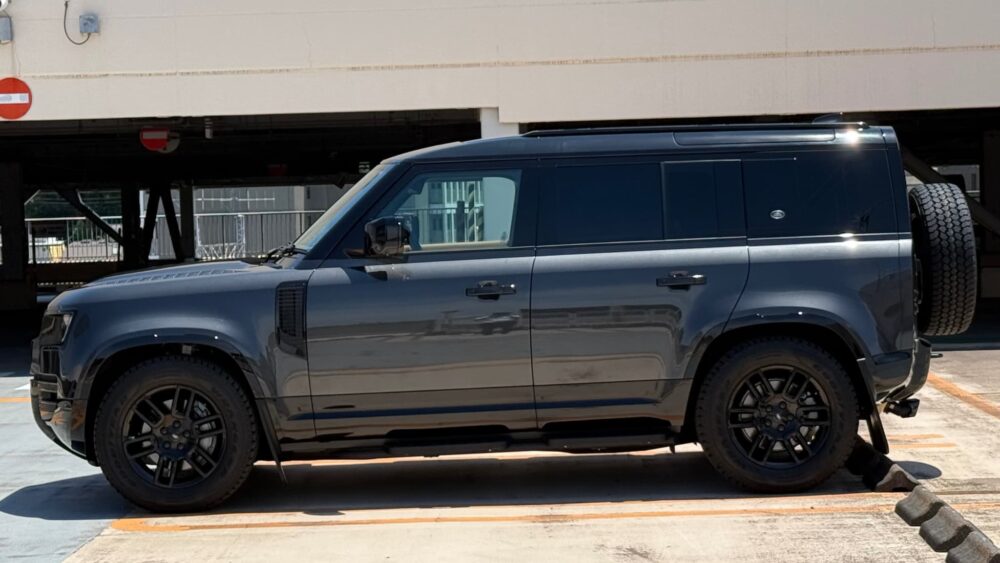 ディフェンダー